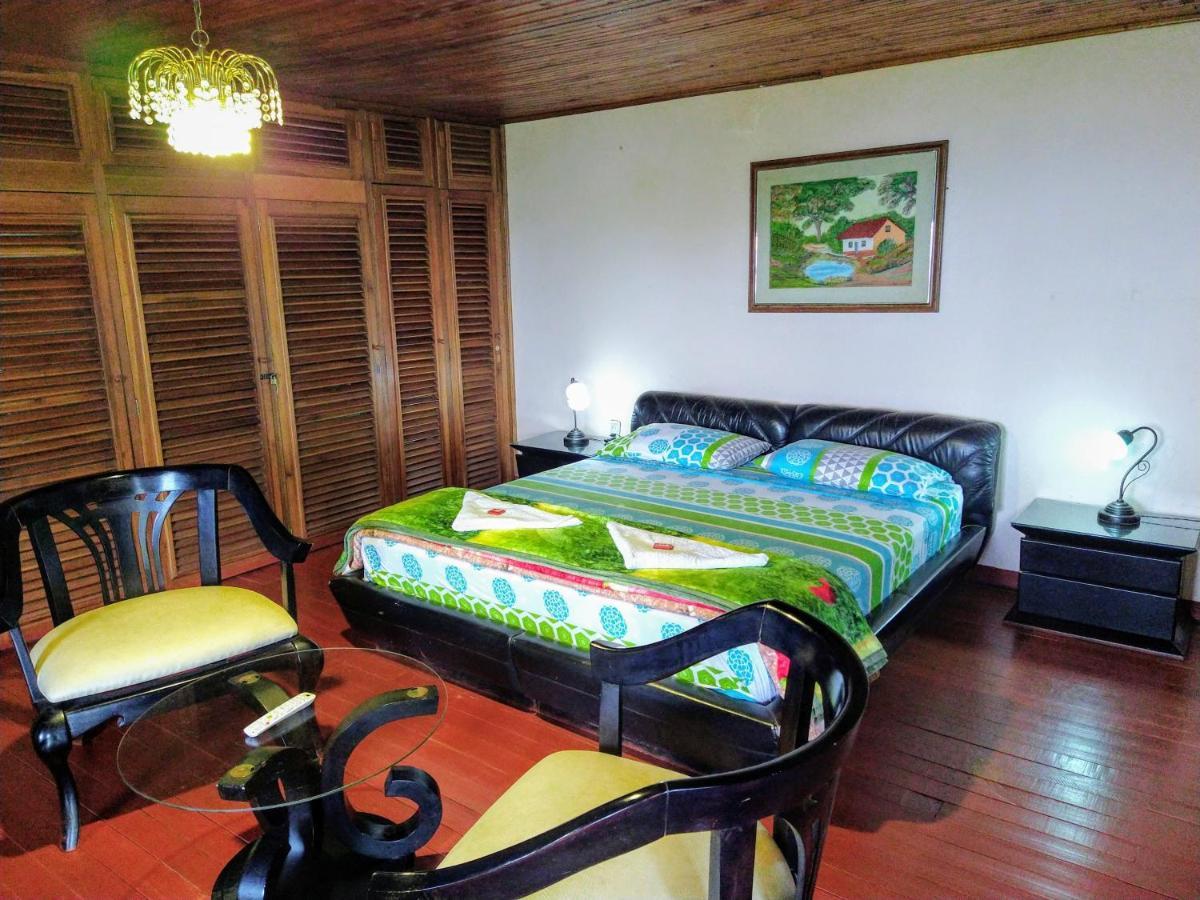 Finca Turistica Los Rosales Pereira Extérieur photo