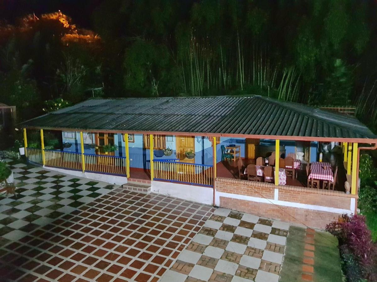 Finca Turistica Los Rosales Pereira Extérieur photo